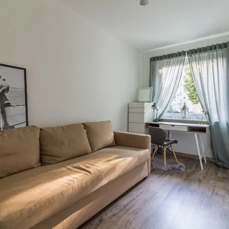 Pokoj Dwuosobowy W Mieszkaniu 3 Pokojowym Nad Morzem , Zabianka